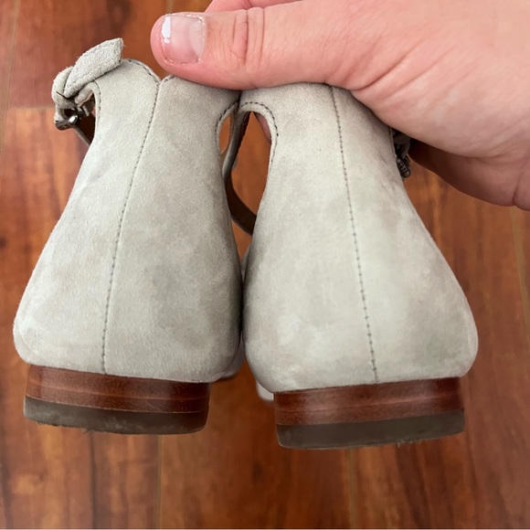 Frye Sienna Cross Flat - Picture 5 of 8